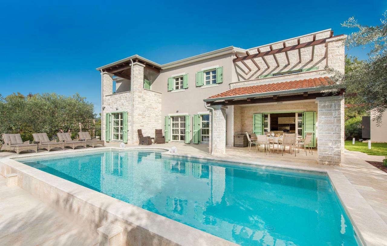 Design And Luxury Villa With Pool Kukci 외부 사진